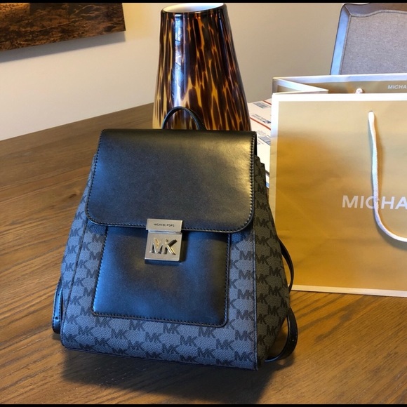 mk mindy backpack